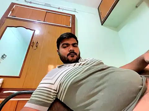 Romeo Sam2 online show from December 1, 6:40 am