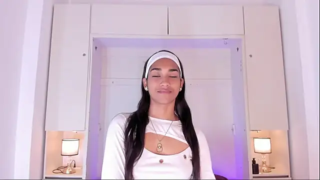 AnahiCollins online show from October 13, 11:43 am