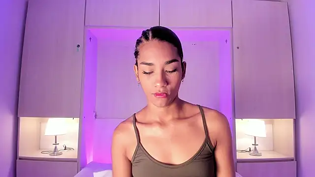 AnahiCollins online show from May 16, 11:42 am