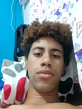 Snapshot of The_boy_good chatting on February 16, 7:32 pm The boy good online show from February 16, 7:32 pm