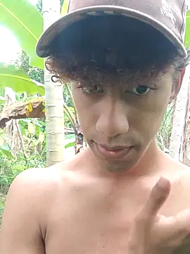 Snapshot of The_boy_good chatting on February 17, 7:53 pm The boy good online show from February 17, 7:53 pm