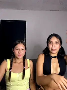 Snapshot of Cielo6925 chatting on October 15, 3:45 pm Cielo6925 online show from October 15, 3:45 pm