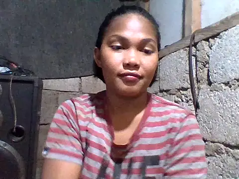 Snapshot of sweetlexypinay19 chatting on March 17, 2:20 pm sweetlexypinay19 online show from March 17, 2:20 pm