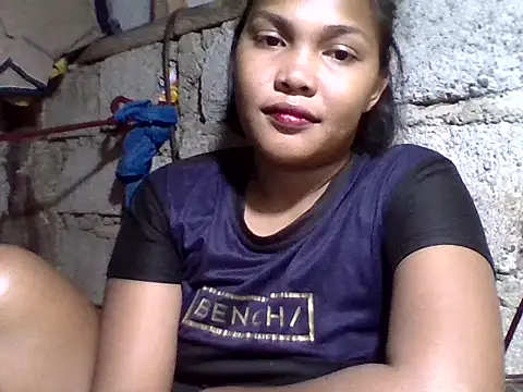 Snapshot of sweetlexypinay19 chatting on April 19, 2:38 pm sweetlexypinay19 online show from April 19, 2:38 pm