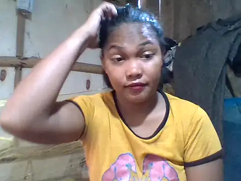 Snapshot of sweetlexypinay19 chatting on April 24, 12:24 am sweetlexypinay19 online show from April 24, 12:24 am