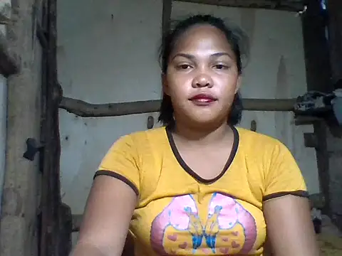 Snapshot of sweetlexypinay19 chatting on May 11, 9:56 pm sweetlexypinay19 online show from May 11, 9:56 pm