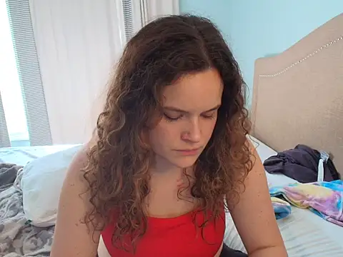 Snapshot of ClaireZX chatting on October 12, 8:52 pm ClaireZX online show from October 12, 8:52 pm