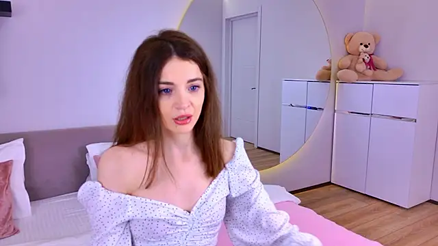 NikkaBush online show from June 26, 5:12 am