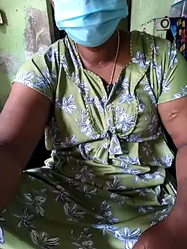 Snapshot of Tamilselviroja- chatting on June 18, 3:51 am Tamilselviroja- online show from June 18, 3:51 am