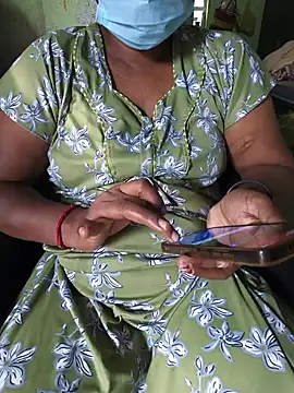 Snapshot of Tamilselviroja- chatting on July 26, 2:53 am Tamilselviroja- online show from July 26, 2:53 am