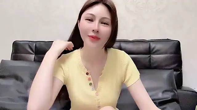 Snapshot of Titi-175 chatting on July 1, 3:56 pm Titi-175 online show from July 1, 3:56 pm