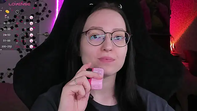 power robynn online show from February 12, 4:13 pm