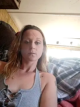 Snapshot of Queen2454 chatting on May 6, 5:18 pm Queen2454 online show from May 6, 5:18 pm