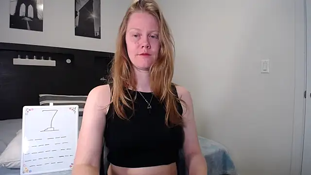 Snapshot of naughtyfox89 chatting on March 2, 12:46 am naughtyfox89 online show from March 2, 12:46 am