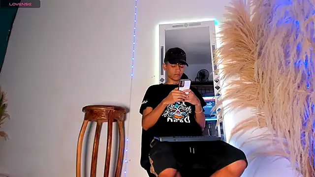milo crave online show from October 8, 12:36 pm