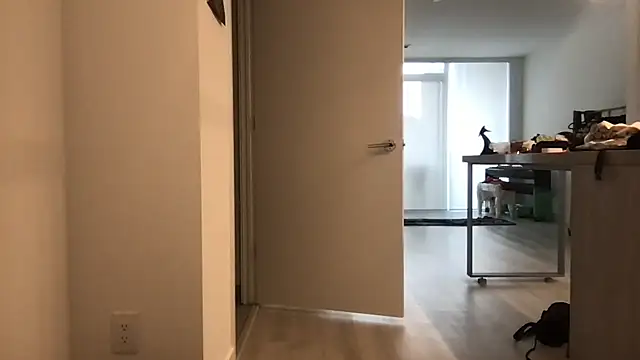 tia   fox online show from November 21, 4:05 pm