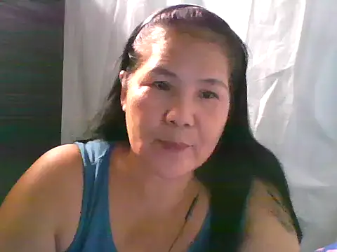 Snapshot of milagrose_rose chatting on June 3, 11:54 pm milagrose rose online show from June 3, 11:54 pm