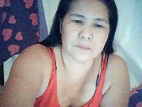 Snapshot of milagrose_rose chatting on June 8, 12:47 am milagrose rose online show from June 8, 12:47 am