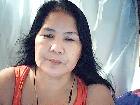 Snapshot of milagrose_rose chatting on June 10, 12:11 am milagrose rose online show from June 10, 12:11 am