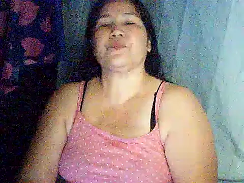 Snapshot of milagrose_rose chatting on June 10, 12:26 pm milagrose rose online show from June 10, 12:26 pm