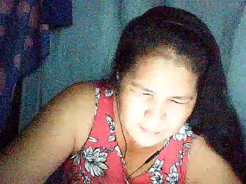 Snapshot of milagrose_rose chatting on June 13, 12:03 pm milagrose rose online show from June 13, 12:03 pm