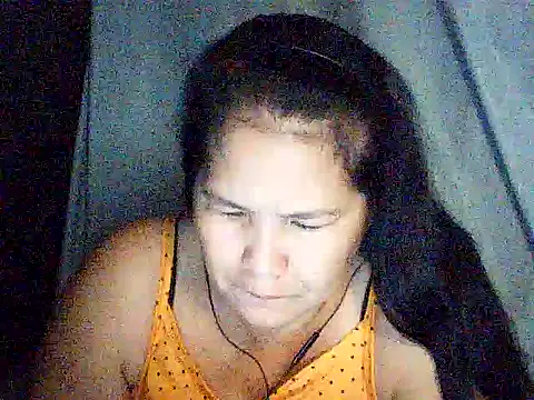 Snapshot of milagrose_rose chatting on June 17, 4:41 pm milagrose rose online show from June 17, 4:41 pm