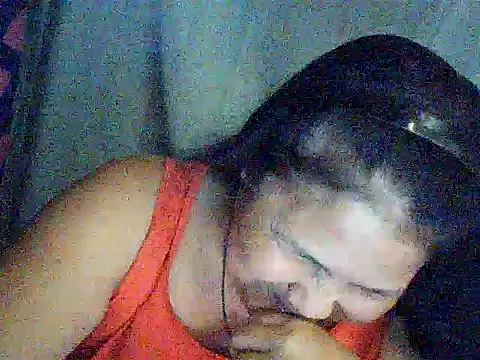 Snapshot of milagrose_rose chatting on June 28, 6:41 am milagrose rose online show from June 28, 6:41 am