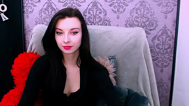DominantLuna online show from March 17, 8:23 pm