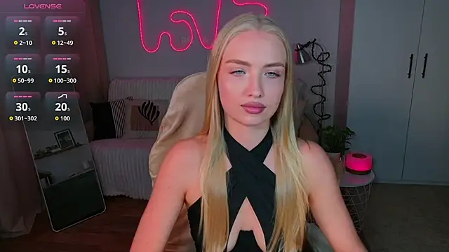 TessaGrays online show from May 29, 12:14 pm