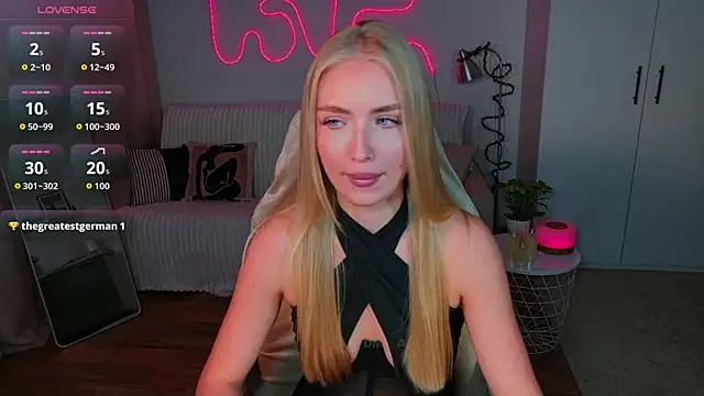 TessaGrays online show from May 30, 1:41 pm