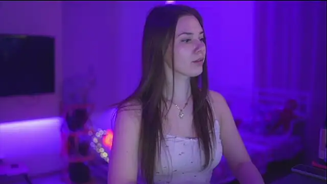 Snapshot of CandyStorm chatting on February 11, 3:11 am CandyStorm online show from February 11, 3:11 am