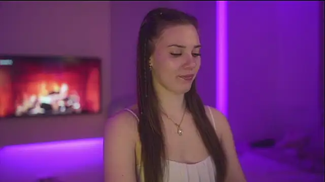 Snapshot of CandyStorm chatting on February 18, 9:44 pm CandyStorm online show from February 18, 9:44 pm