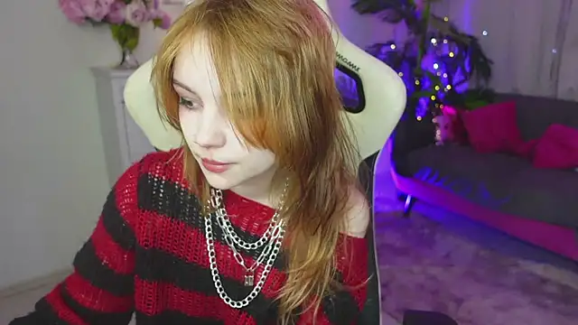 Snapshot of Staymonica chatting on February 3, 1:16 pm Staymonica online show from February 3, 1:16 pm