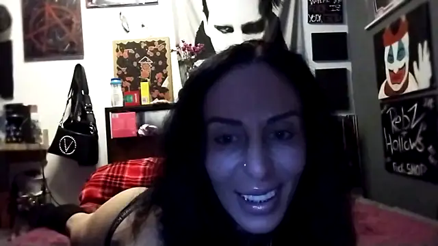 inkdhollow1 online show from October 28, 3:10 am