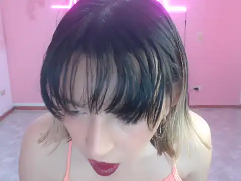 cristal hills 19 online show from November 20, 8:08 pm