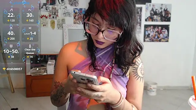 Snapshot of Lia_Carter_ chatting on May 14, 8:59 pm Lia Carter online show from May 14, 8:59 pm