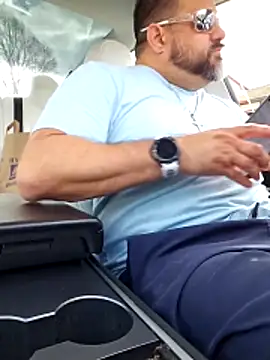 Roddog18 online show from March 10, 5:29 pm