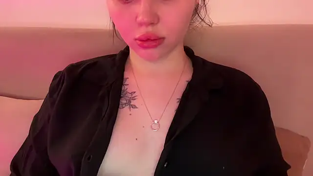 AlmaryKim online show from March 26, 8:14 pm