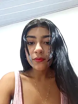 Snapshot of Sweed-virgin-pussy chatting on April 24, 12:02 am Sweed-virgin-pussy online show from April 24, 12:02 am
