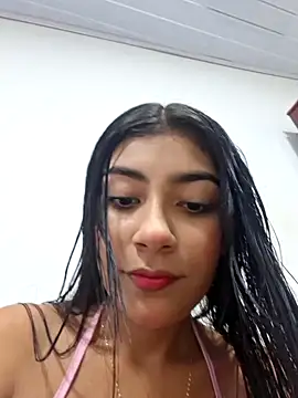 Snapshot of Sweed-virgin-pussy chatting on April 26, 10:18 pm Sweed-virgin-pussy online show from April 26, 10:18 pm