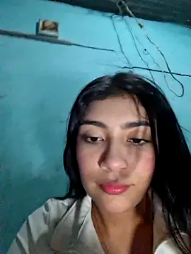 Snapshot of Sweed-virgin-pussy chatting on May 14, 1:23 am Sweed-virgin-pussy online show from May 14, 1:23 am
