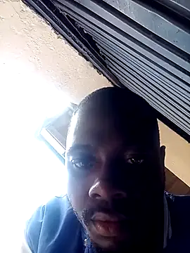 biGgslong01 online show from April 9, 11:48 am