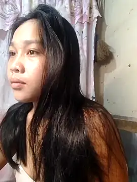 Snapshot of luna_light23 chatting on October 7, 8:17 pm luna light23 online show from October 7, 8:17 pm