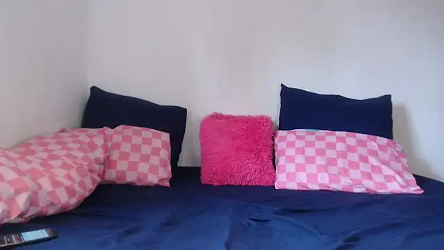 Snapshot of PIXIEBITCHXXX26 chatting on November 10, 2:05 pm PIXIEBITCHXXX26 online show from November 10, 2:05 pm