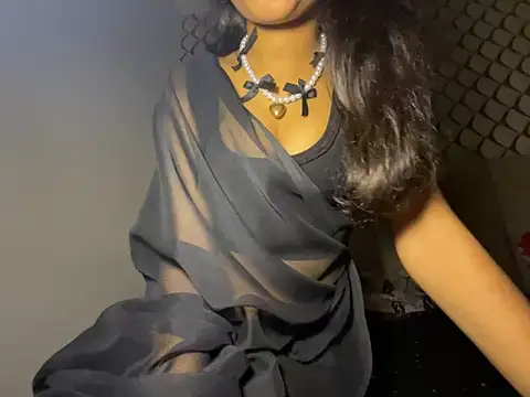 dubyzubygirl online show from February 4, 7:31 pm