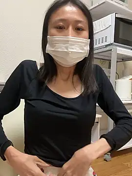 Snapshot of mia2_jp chatting on November 4, 10:58 am mia2 jp online show from November 4, 10:58 am