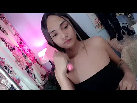 xAsianTOPModelx online show from May 25, 10:32 am