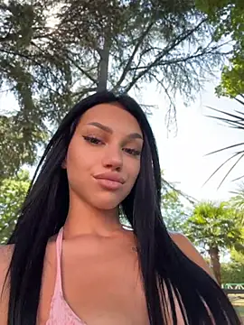 Snapshot of ilariea_girl chatting on July 3, 1:28 pm ilariea girl online show from July 3, 1:28 pm