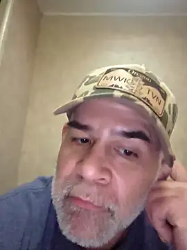 DeeBestEver online show from December 18, 6:36 pm