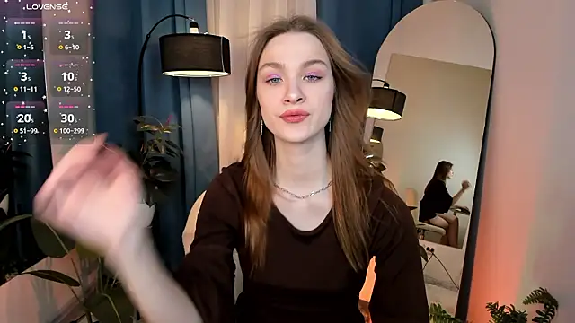 Snapshot of PollyMayer chatting on March 28, 8:41 pm PollyMayer online show from March 28, 8:41 pm